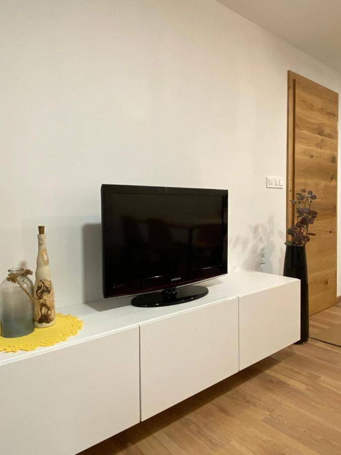 Apartma Lupis Apartment Podvolovljek Exterior photo